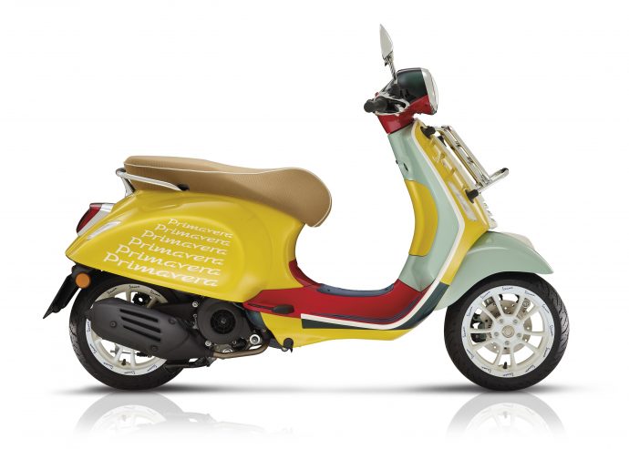 Vespa PRIMAVERA 150 SEAN WOTHERSPOON