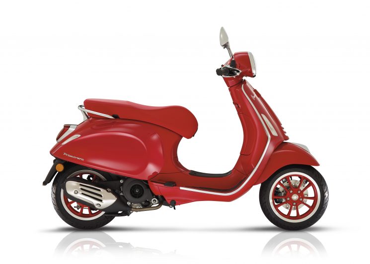 Vespa PRIMAVERA 150 RED 